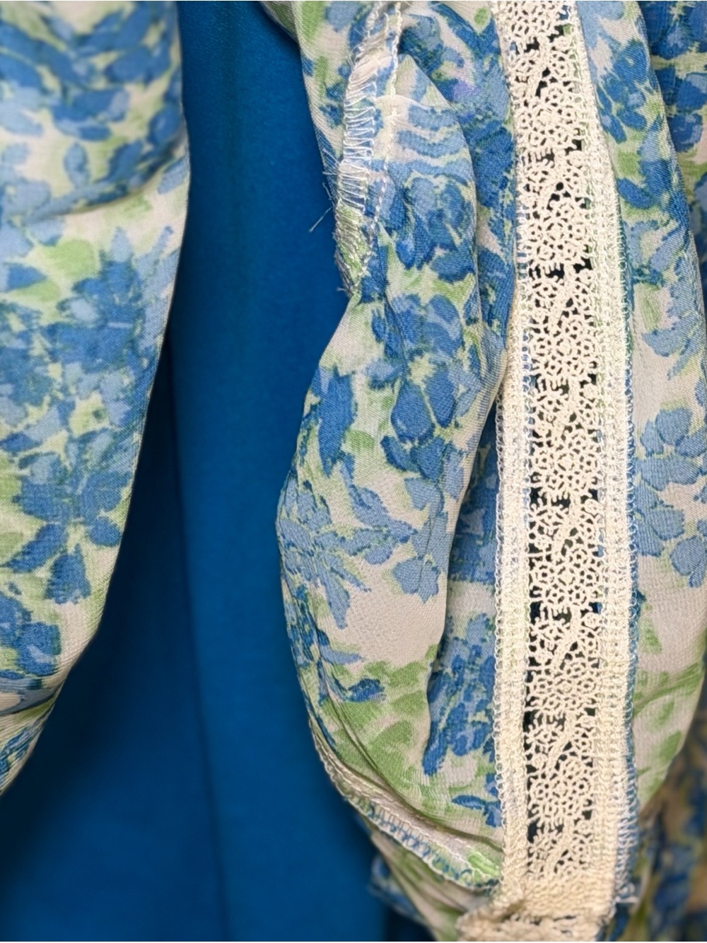 TAYLOR Vibrant Blue Floral Print Tiered Smocked Lace Trim V-Neck Babydoll Dress  - Picture 6 of 12
